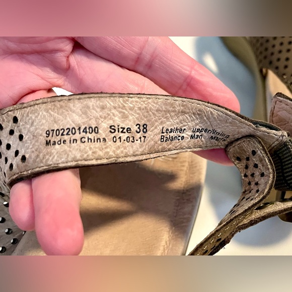 LOT OF 2 DANSKO Jacinda Nubuck & Gray Criss Cross Slingback Sandals- Wmn Sz 7.5 - Picture 7 of 13